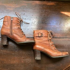 Clarks heeled bada$$ zip up lace up worn boots
